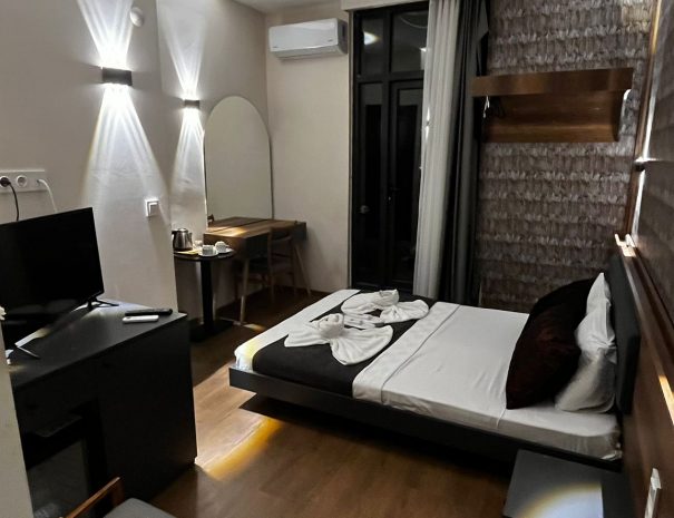 WhatsApp Image 2025-08-23 at 19.15.00